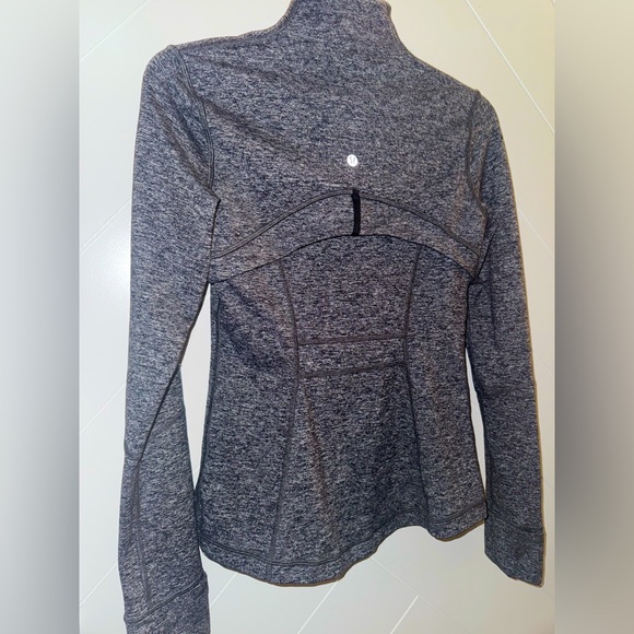 Lululemon Define Jacket Heathered Black Size 6 Excellent Condition - Picture 12 of 16